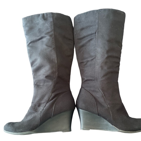 ⚡️✨SOLD⚡️✨ - Picture 2 of 6